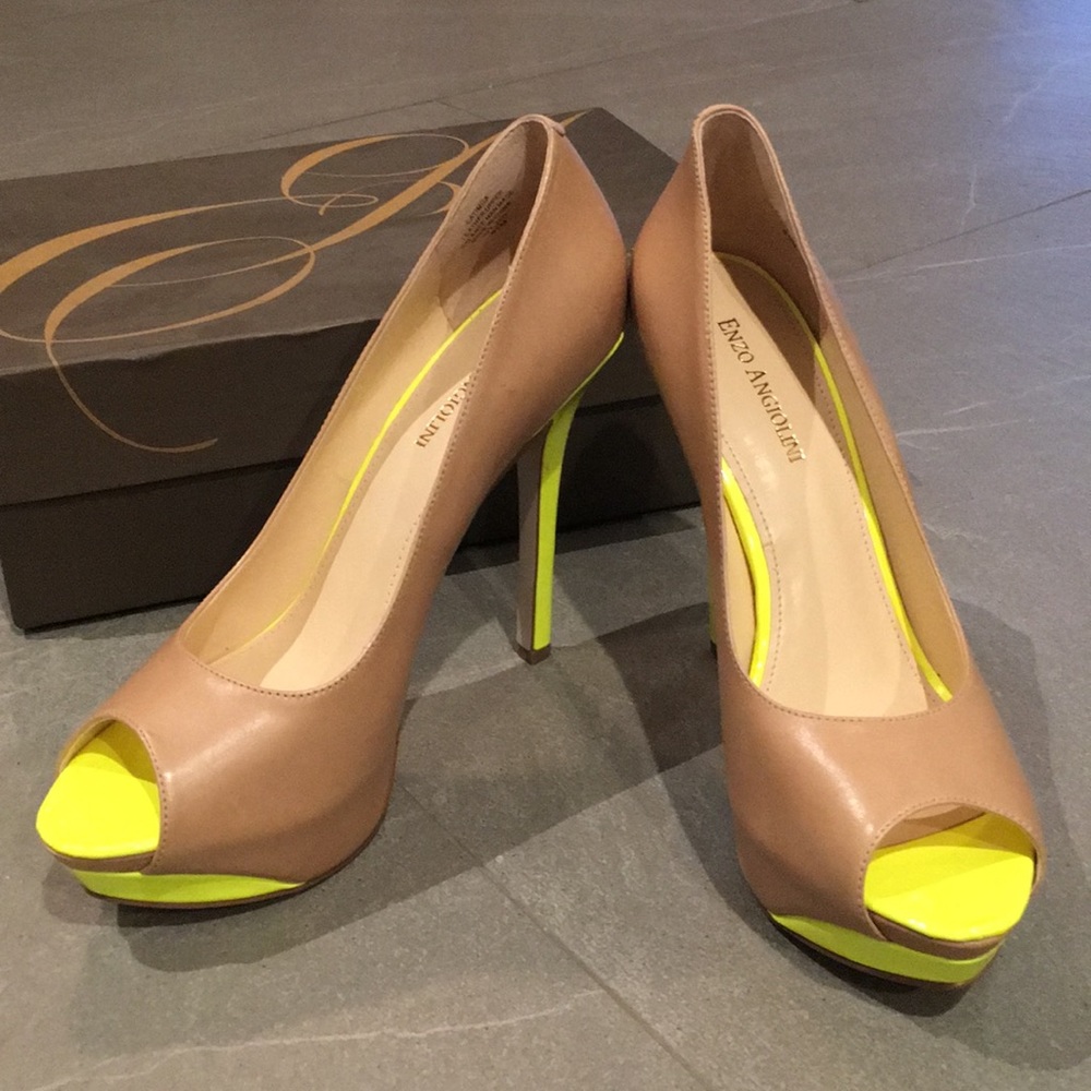 Enzo Angiolini Timga Hidden Platform Pump